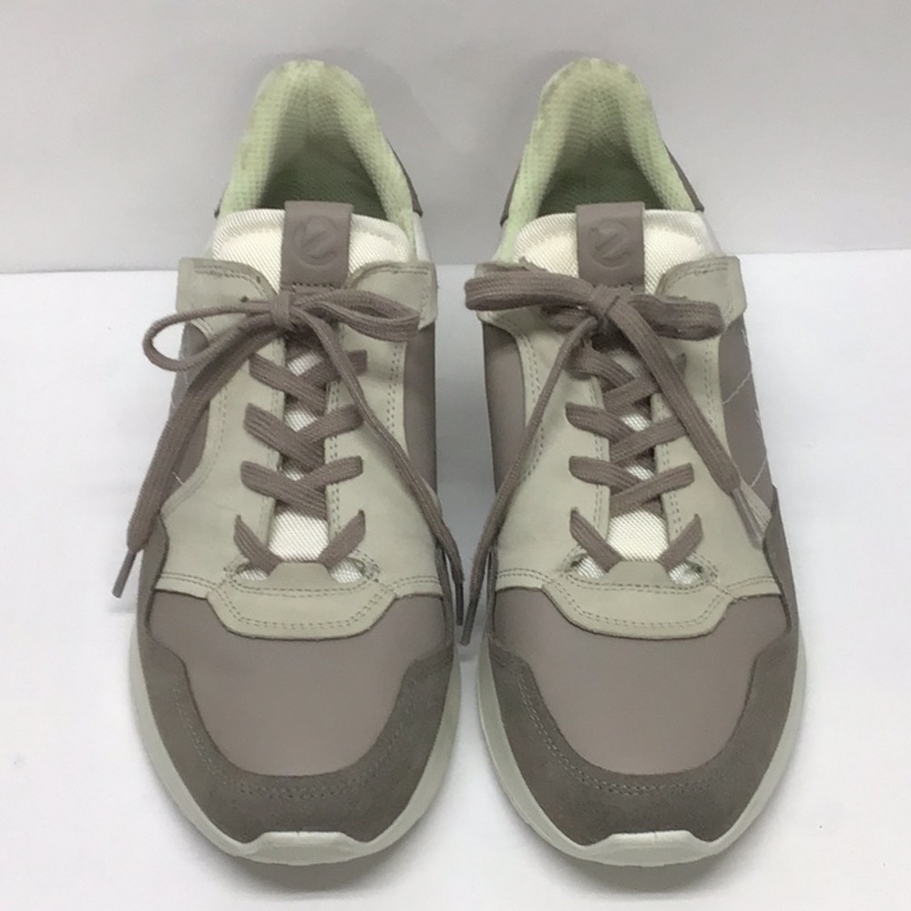 Ecco Men's NWOT Astir Lite Athletic Sneaker.  Gray with green.  Size 10-10.5 US